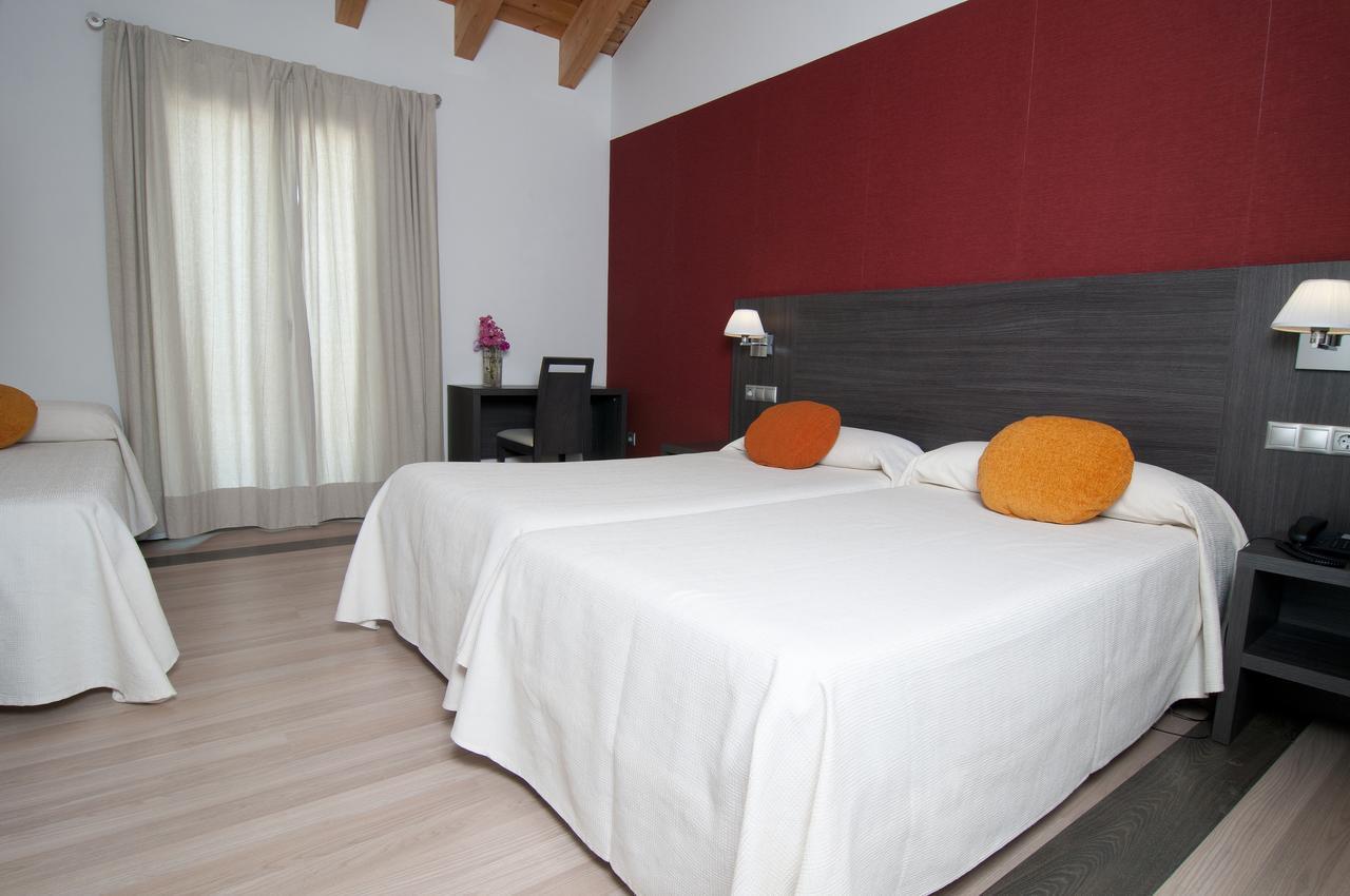 Amalurra Granada Hotel Caparacena ภายนอก รูปภาพ
